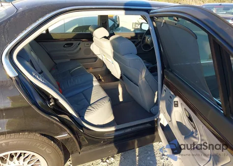 1999 BMW 740Il z USA, uszkodzony, nr VIN WBAGH8333XDT01910